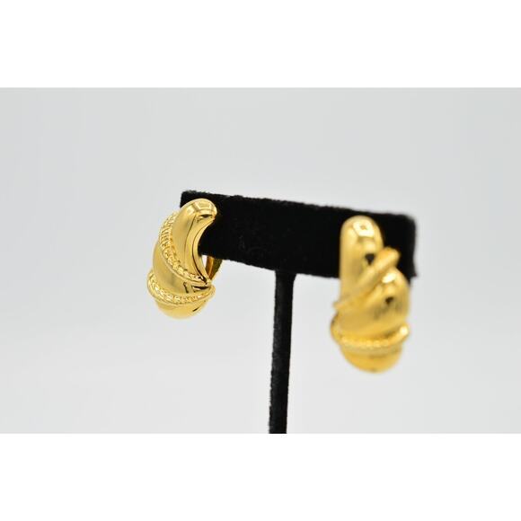 Fernando Originals Vintage Clip On Earrings Gold Puffy Chunky Signed NOS 80s 9G - Picture 3 of 8
